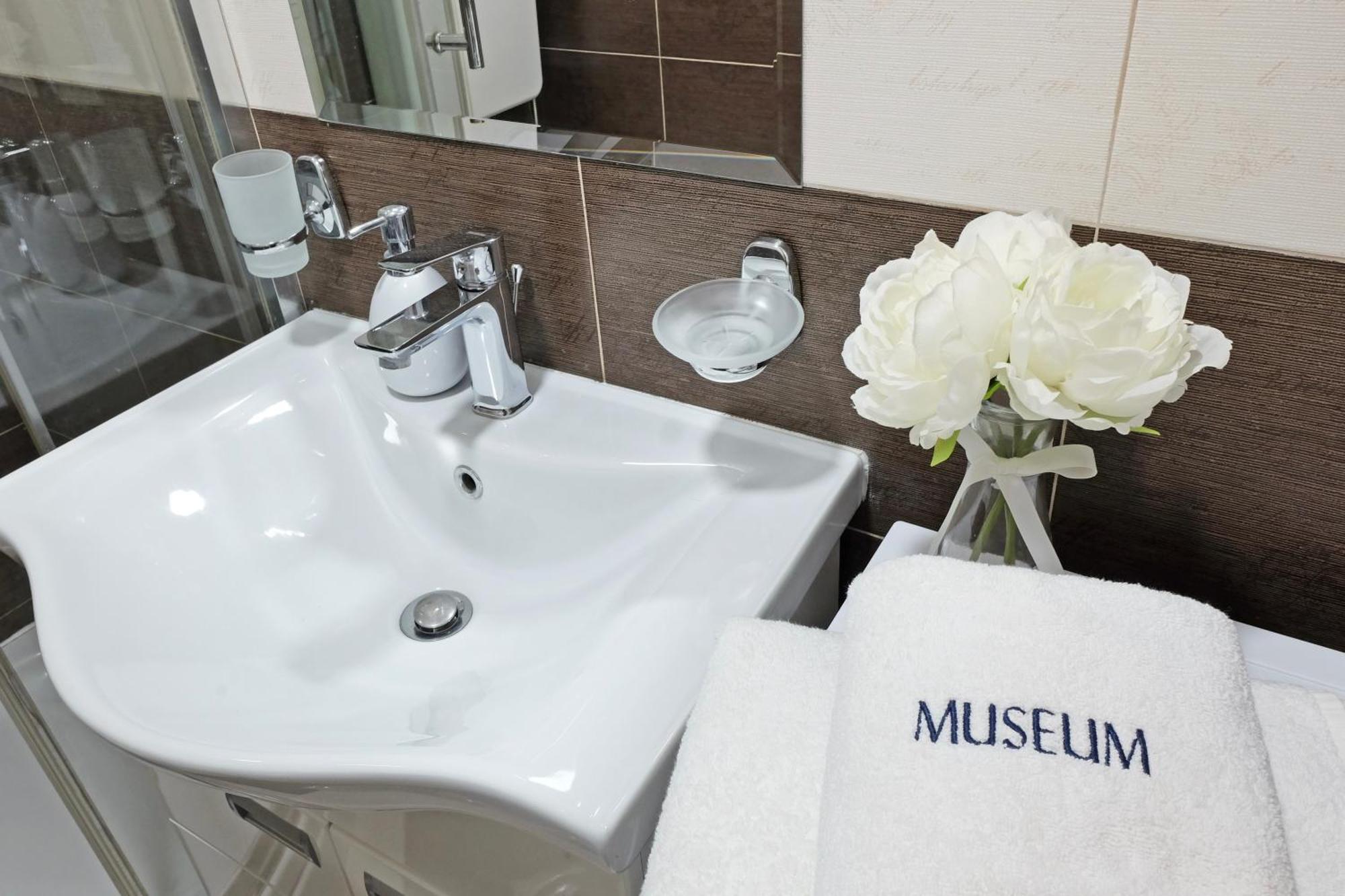 Paradise Museum City Center Belgrado Esterno foto